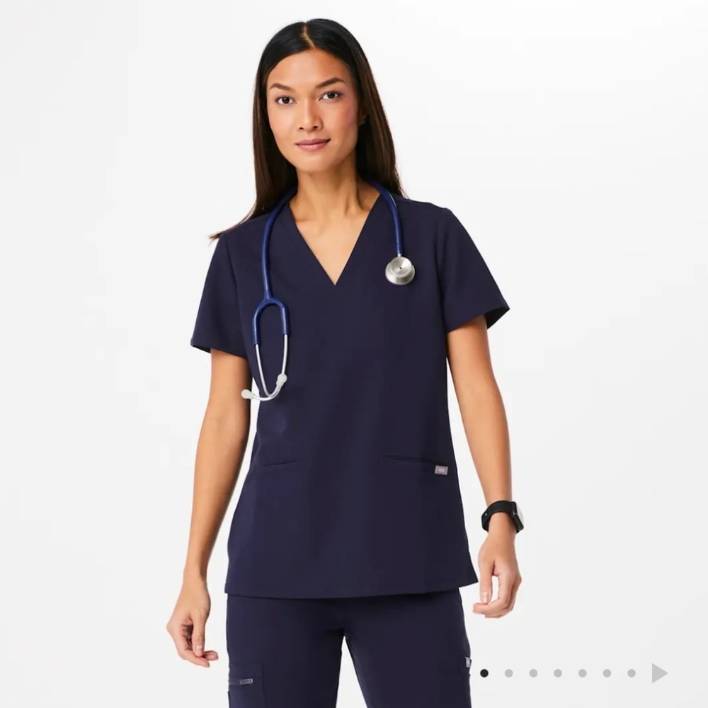FIGS Casma 3 Pocket Scrub Top - XXS